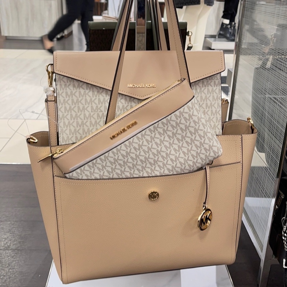 Michael Kors Maisie Large Pebbled Leather 3-in-1 Tote Bag - Picture 14 of 16
